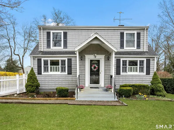 201 Judd St, Fairfield, CT 06824