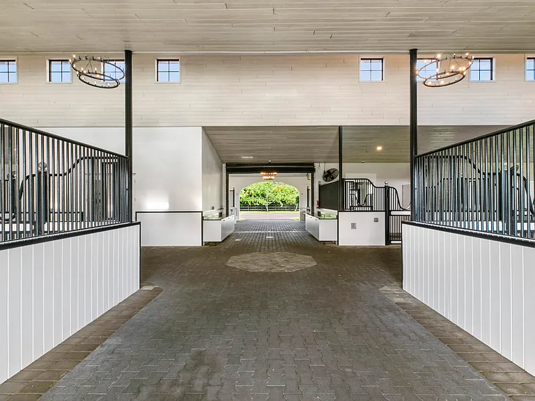 15726 Estancia Ln — Photo 7