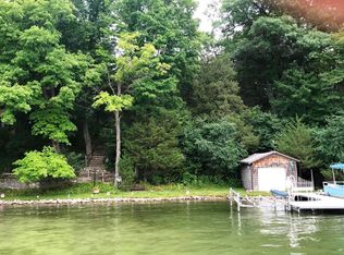 1503 Sugar Island Rd, Town Of Summit, WI 53066