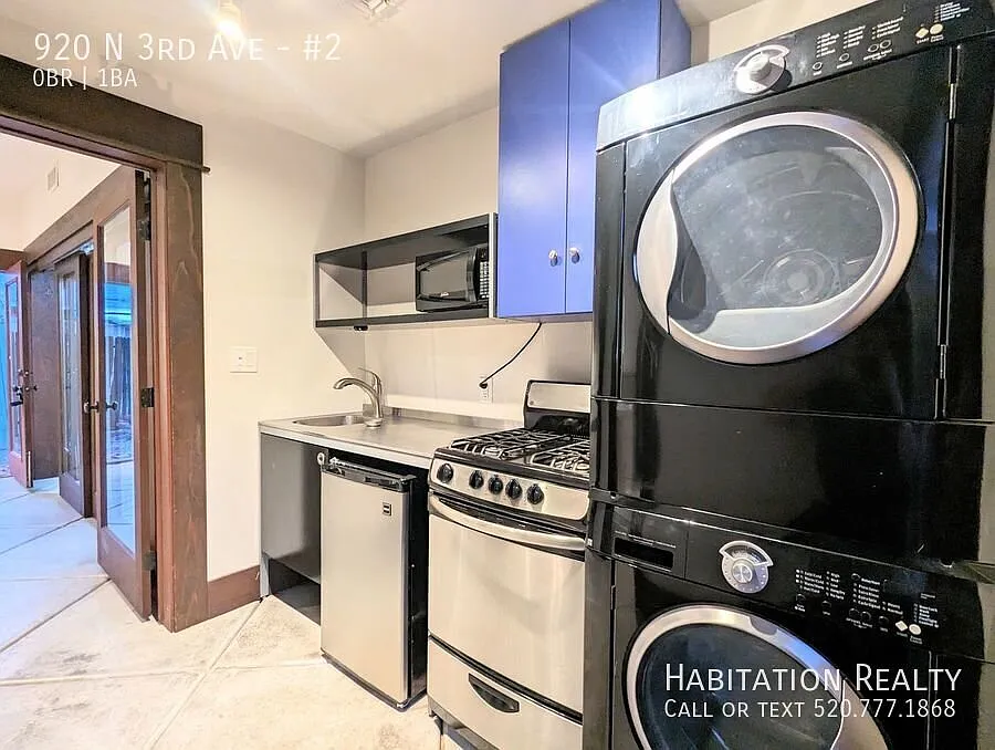 920 N 3rd Ave #2