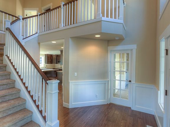 5th image of 510 Ferncliff Ave NE