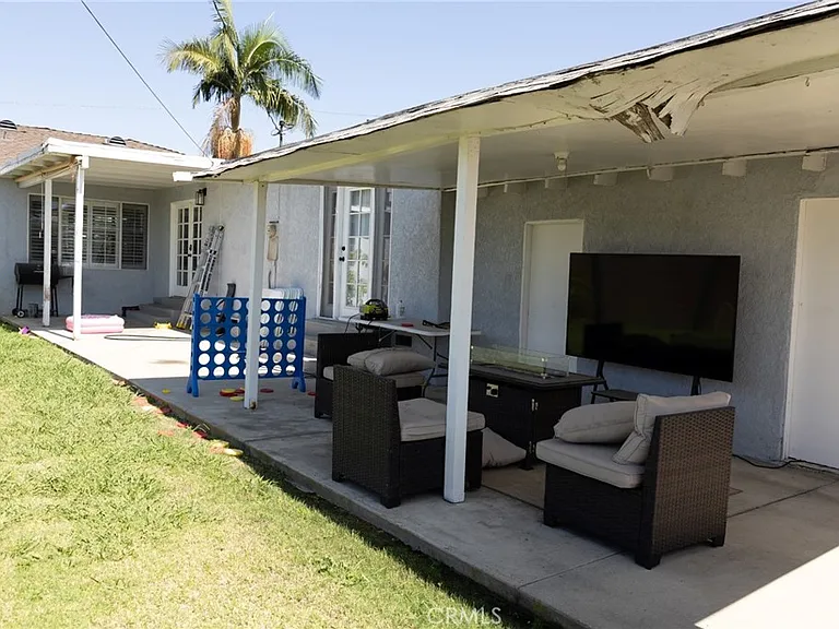 11527 Homeland Ave — Photo 4