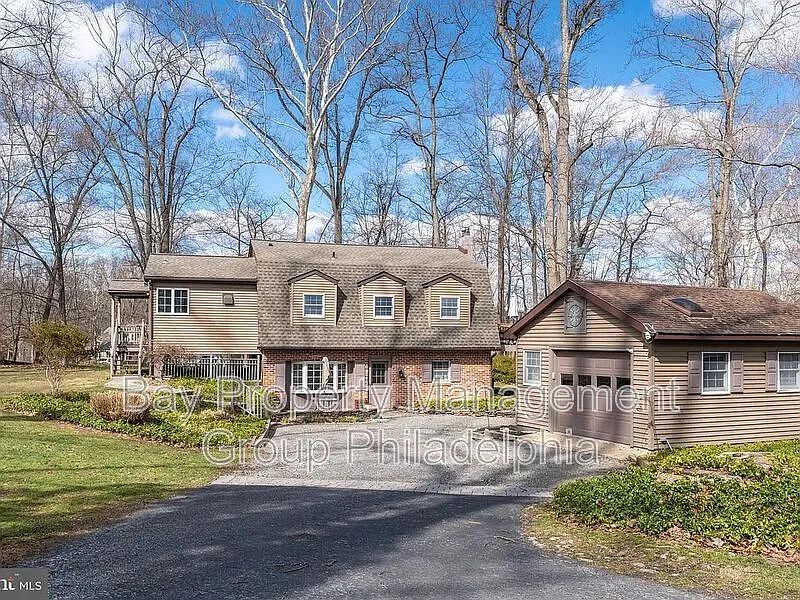 1596 River Rd