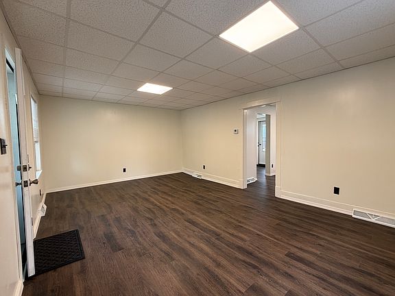 5th image of 514 Railroad St