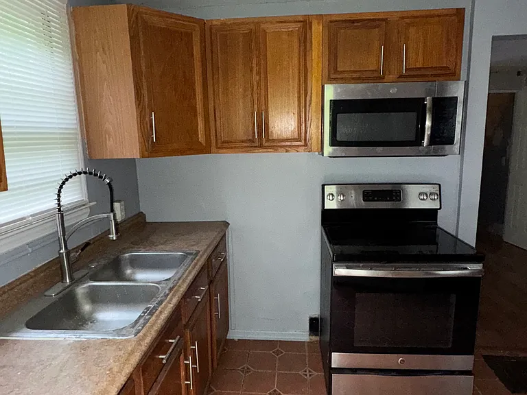 54 Columbus Ave — Photo 3