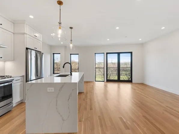 268 Bremen St #1, Boston, MA 02128