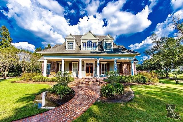 1st image of 233 Country Club Dr