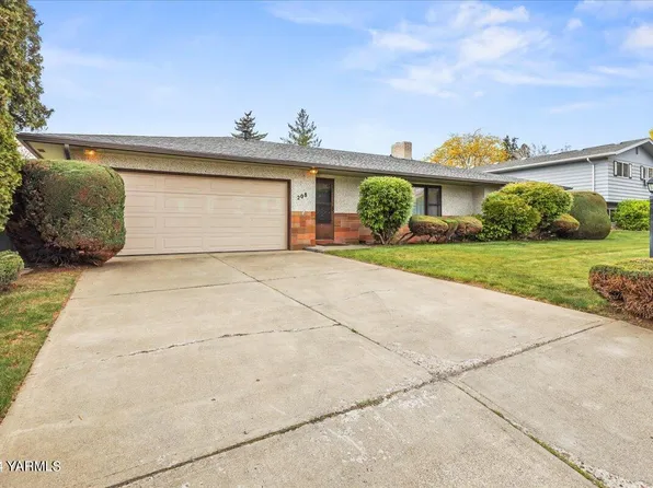 208 S 34th Ave, Yakima, WA 98902