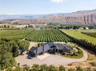 1211 Golden Ln, Wenatchee, WA 98801