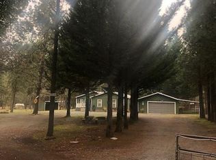 299 Peaceful Valley Ln, Grants Pass, OR