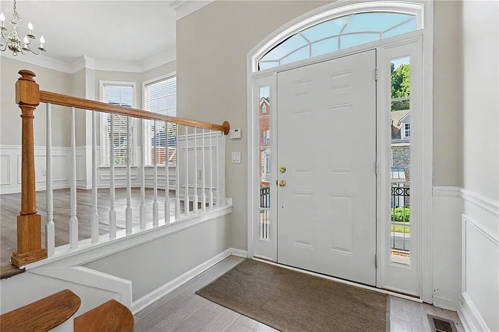 3 bed, 3.5 bath, 1684 sqft, $2,700 — Photo 4