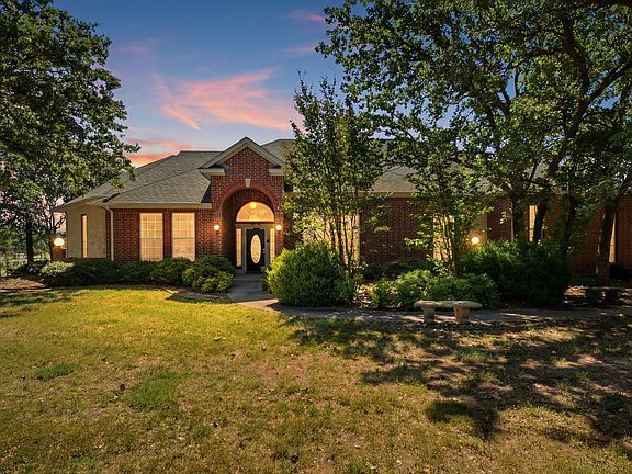 2nd image of 9439 Saint Johns Ct