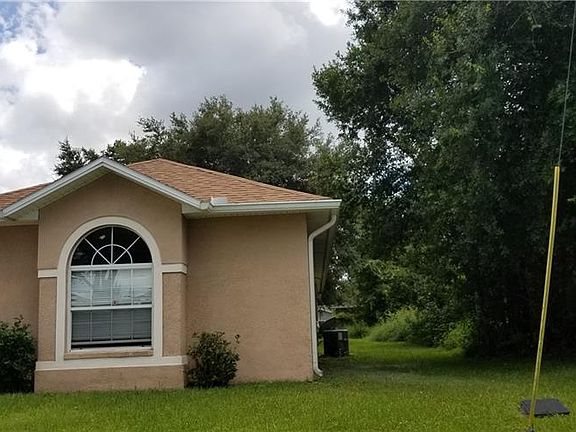 2nd image of 1015 Derbyshire Dr