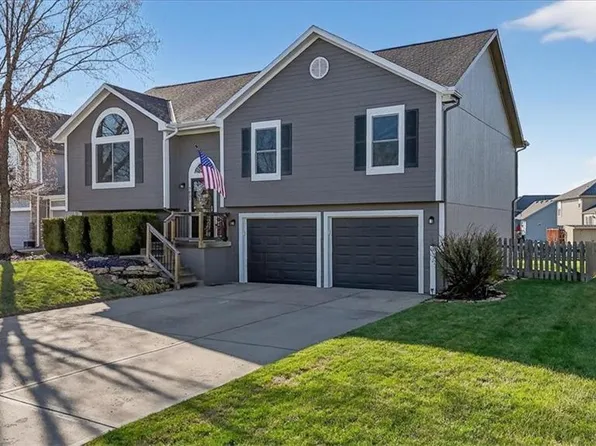 7805 NE 109th Cir, Kansas City, MO 64157