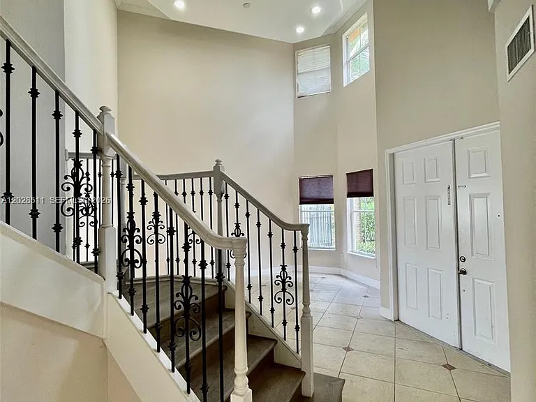 8230 SW 164th Ct — Photo 2