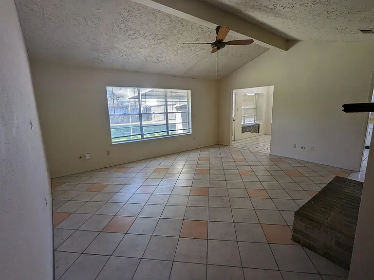 7543 Andiron Cir — Photo 3