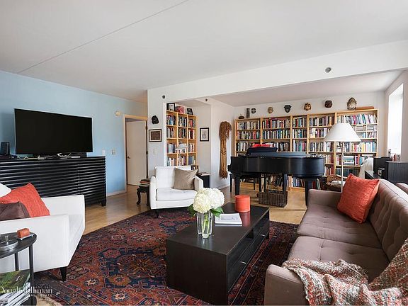 2nd image of 2235 Frederick Douglass Blvd APT 4B