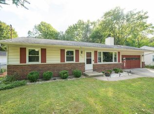 3827 Grand Prairie Rd, Kalamazoo, MI 49006