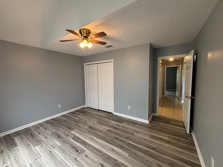 6903 Ross Dr — Photo 8