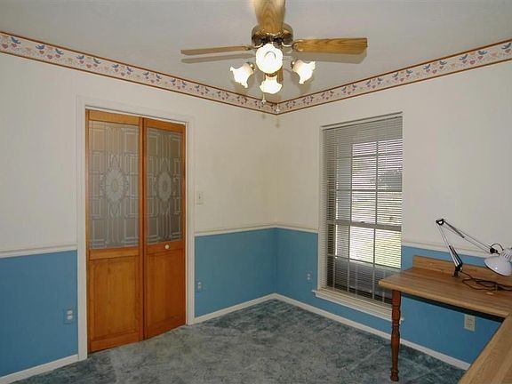 4th image of 10602 Kirkhall Dr