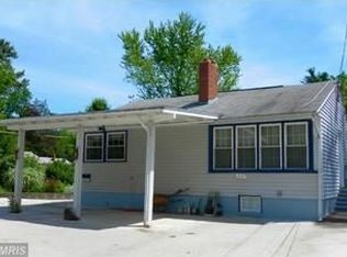 3141 Graham Rd, Falls Church, VA 22042