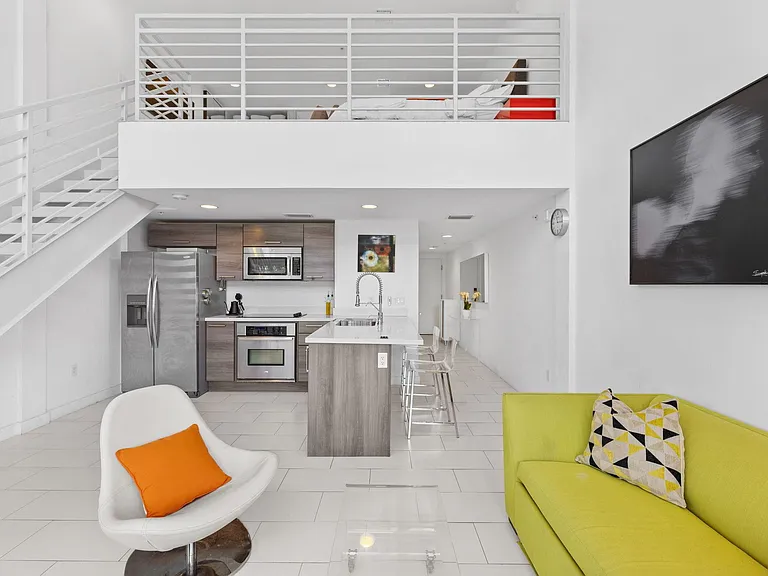 421 Meridian Ave #A — Photo 6