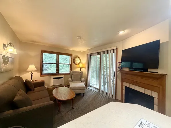 10396 Water St #114, Ephraim, WI 54211