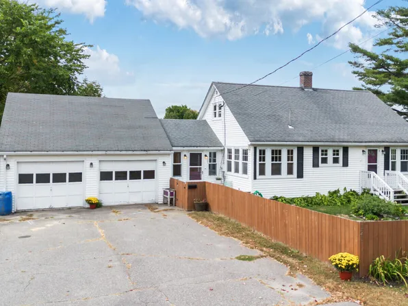 121 Highland Avenue, Winthrop, ME 04364
