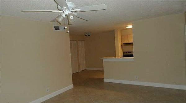 Basic open kitchen/living room layout