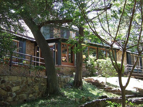 4th image of 1222 Belleau Dr