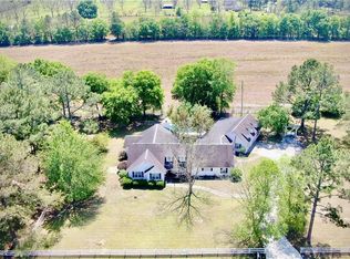 2067 Ellis Ln, Blackshear, GA 31516