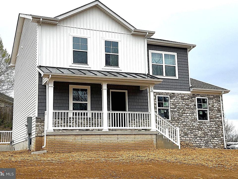 1st image of 15 Pond Ln