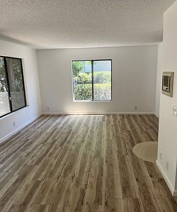3rd image of 8744 Villa La Jolla Dr Unit 37