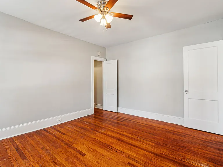 2254 Bryn Mawr Ave #14 — Photo 17