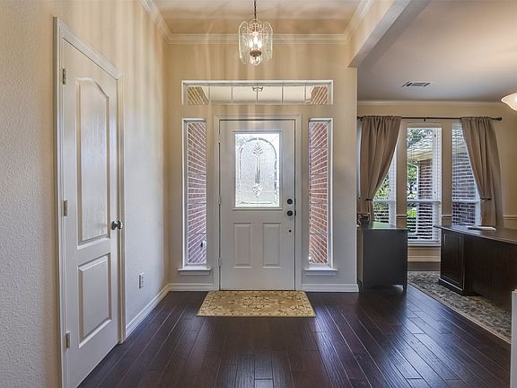 3rd image of 8051 Mavis Ave