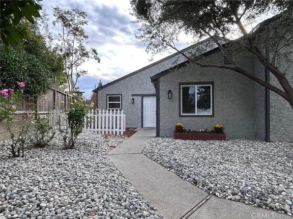 26 Wrangler Ct, Chico, CA 95928