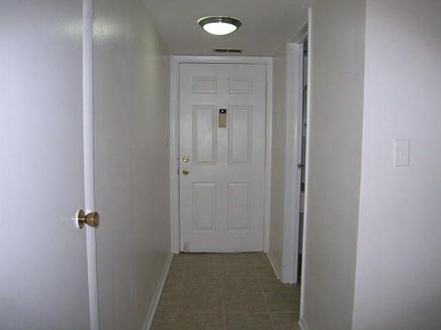 1st image of 7486 Country Brook Dr