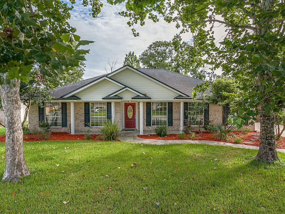 1st image of 12927 Forest Glen Ct S