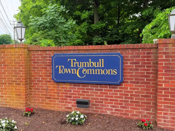 (undisclosed Address), Trumbull, CT 06611