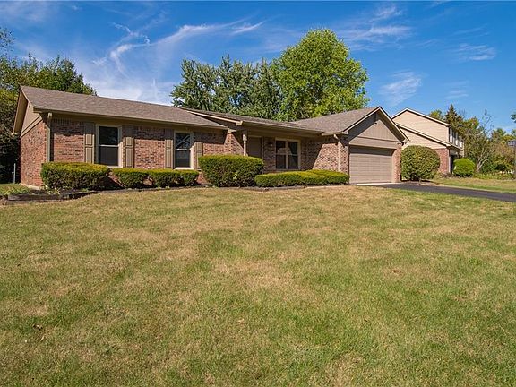 2nd image of 8310 Castlebrook Dr
