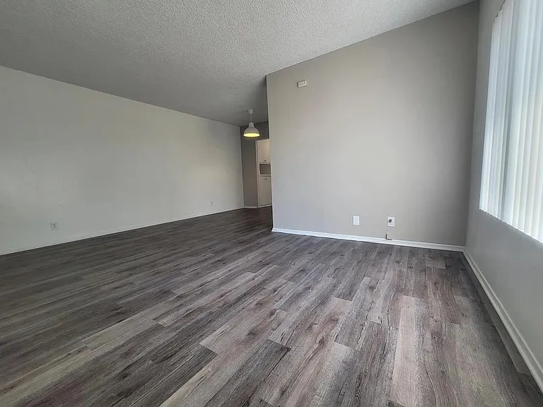 3731 S Canfield Ave #5 — Photo 5