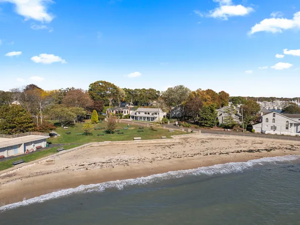 21 Harbor Street, Branford, CT 06405