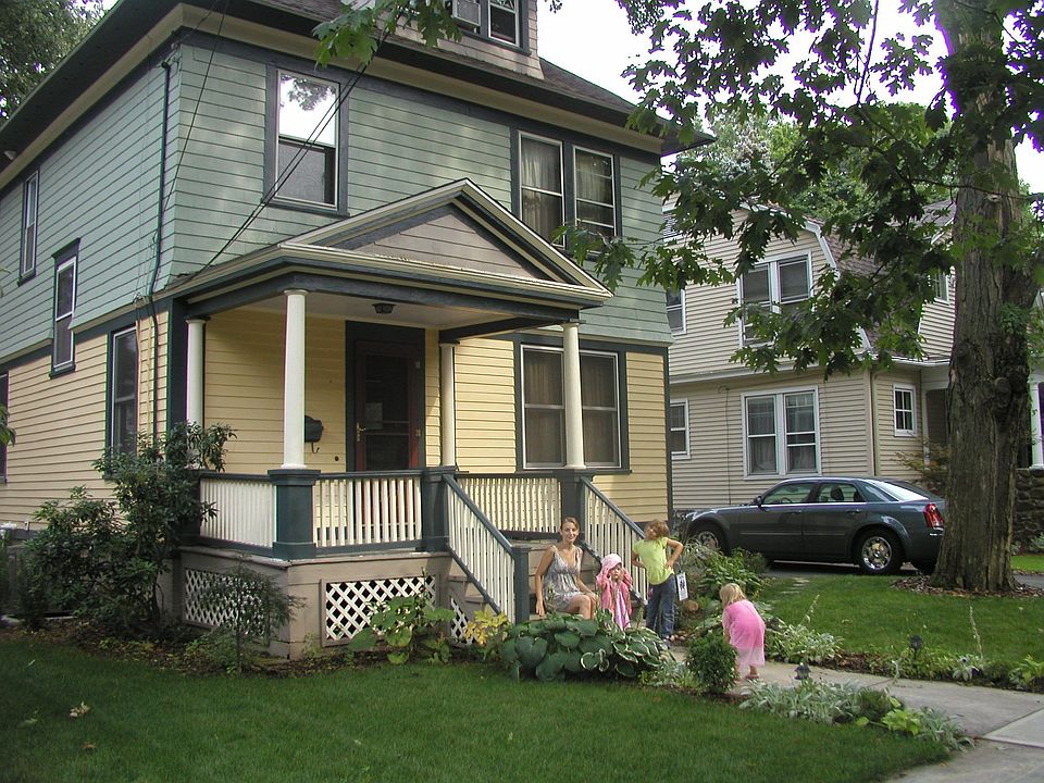 1st image of 177 W Rock Ave