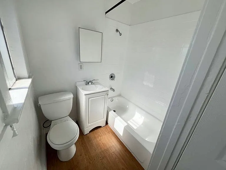 124 E 74th St #126 — Photo 6