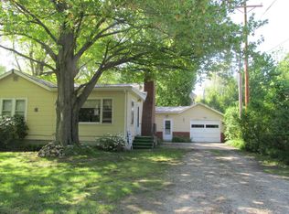 9550 Union Pier Rd, Union Pier, MI 49129