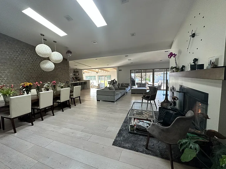 5433 Royer Ave — Photo 11