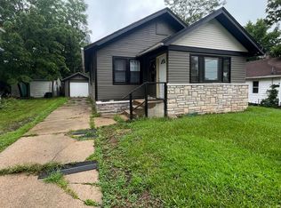 308 N Johnston Ave, Rockford, IL 61101