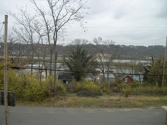 5th image of 1208 6th Ave