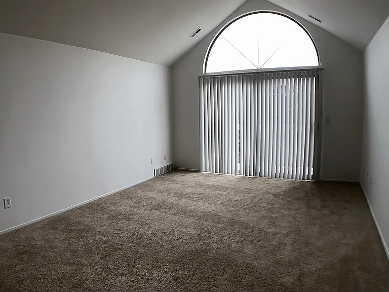 Prentiss Pointe Apartments — Photo 289