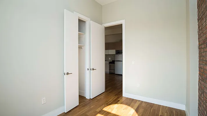 Rented by Nooklyn NYC LLC | media 107